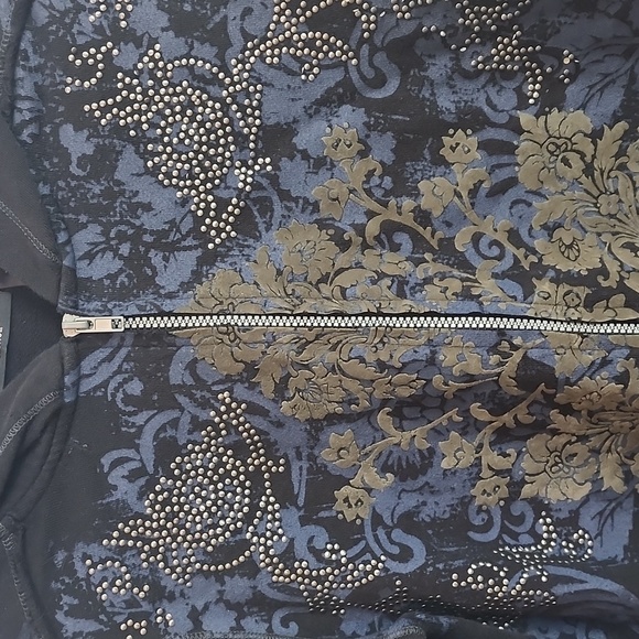 DKNY embellished zip-upp Hoodie size medium - Picture 2 of 5